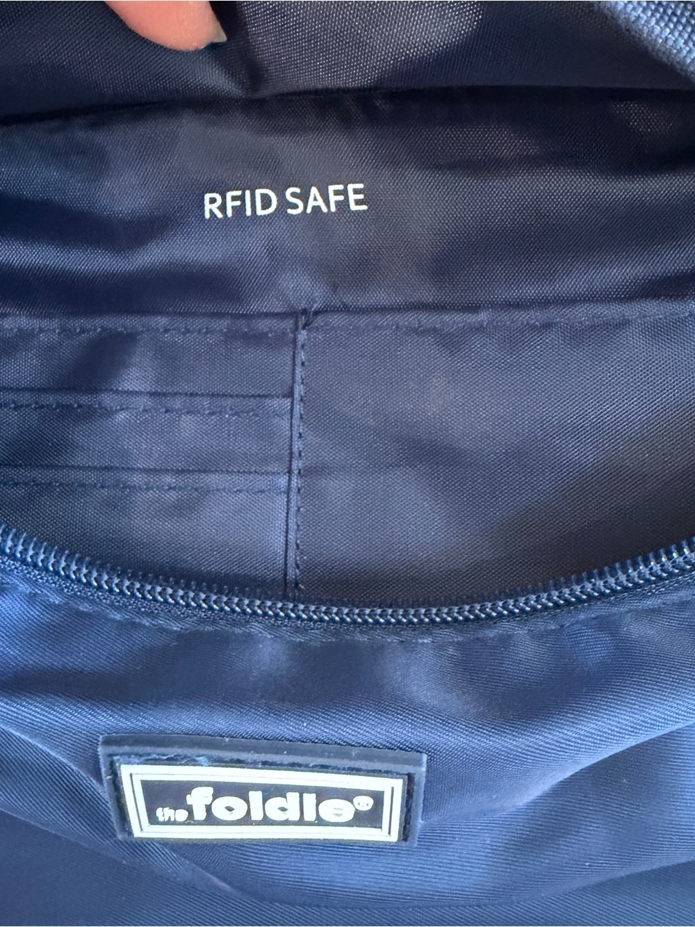 NWOT The Foldie Crossbody Bag in Navy Blue RFID Blocking - Picture 5 of 10